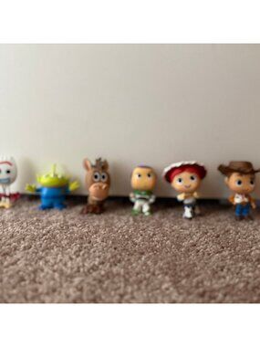 6 mystery Toy Story figures